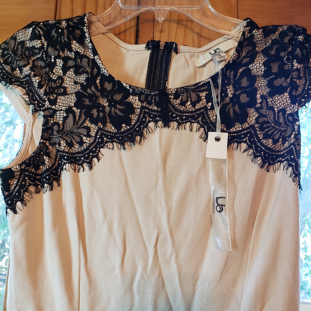 Dress - Picture 2 of 4